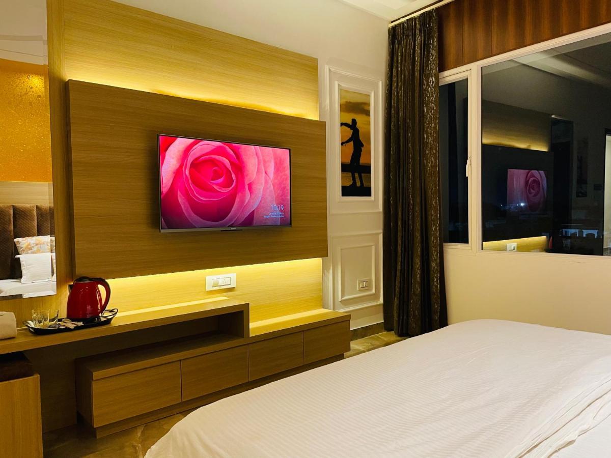 Holidayvilla & Suites Amritsar- Green Avenue Esterno foto