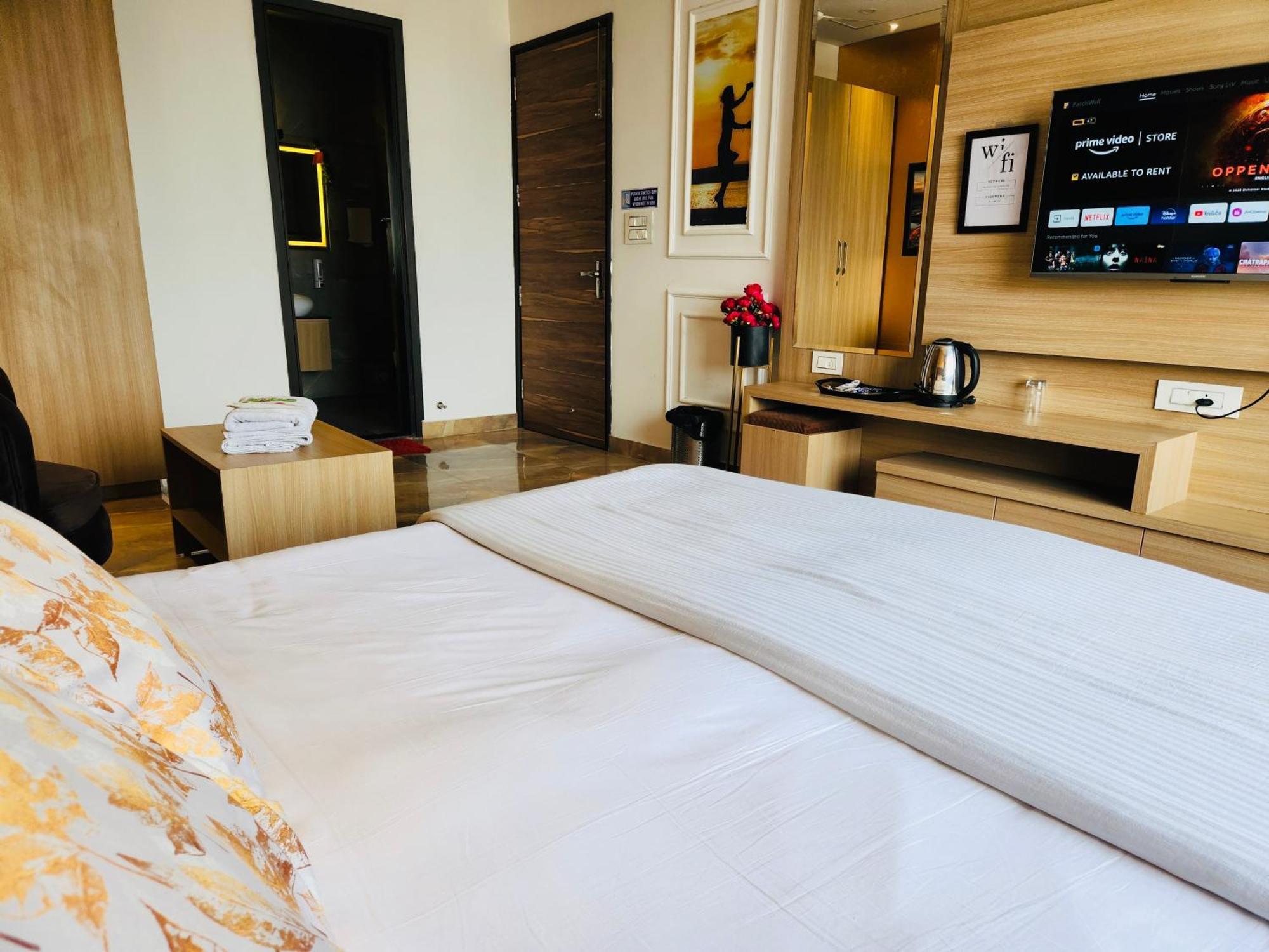 Holidayvilla & Suites Amritsar- Green Avenue Esterno foto